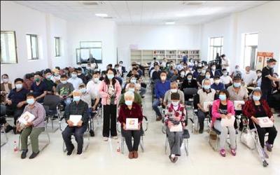 “思源工程”捐贈智能設備，為門頭溝千名老人點亮數(shù)字生活